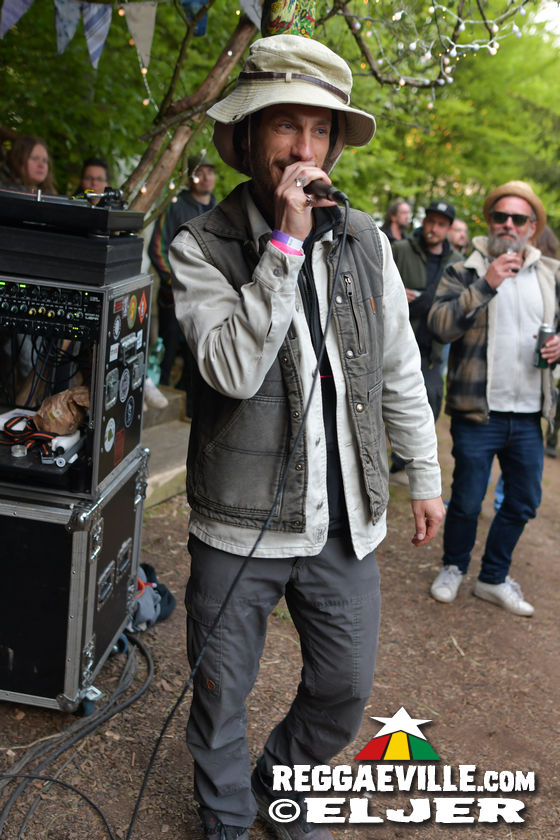 Toroki + Isaya feat. Piya Zawa & Zion Garden & Stella Brown