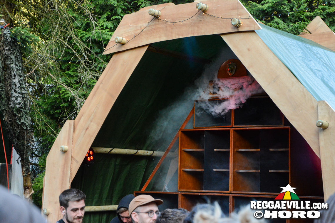 Toroki + Isaya feat. Piya Zawa & Zion Garden & Stella Brown