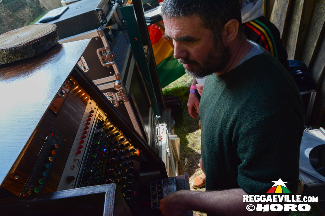 Toroki + Isaya feat. Piya Zawa & Zion Garden & Stella Brown