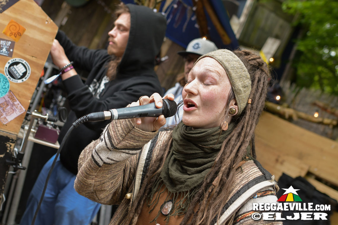 Toroki + Isaya feat. Piya Zawa & Zion Garden & Stella Brown