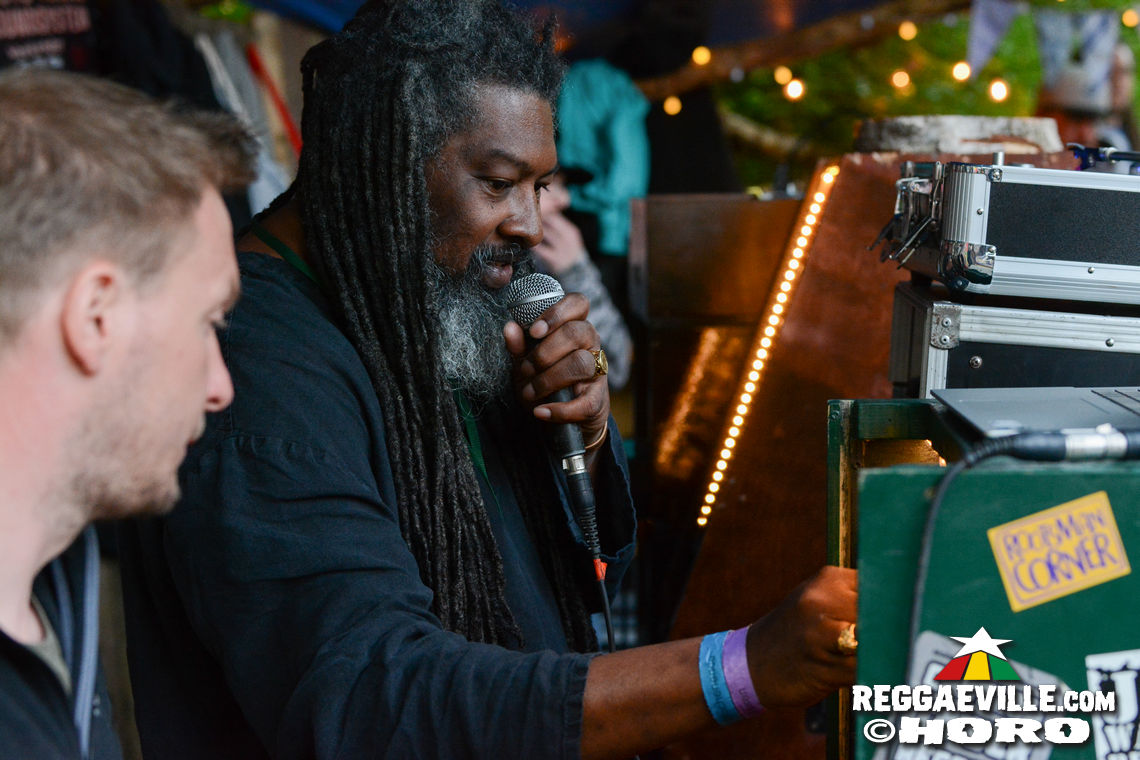 Ras Tinny & Soulfood Sound, Roots Plague Soundsystem