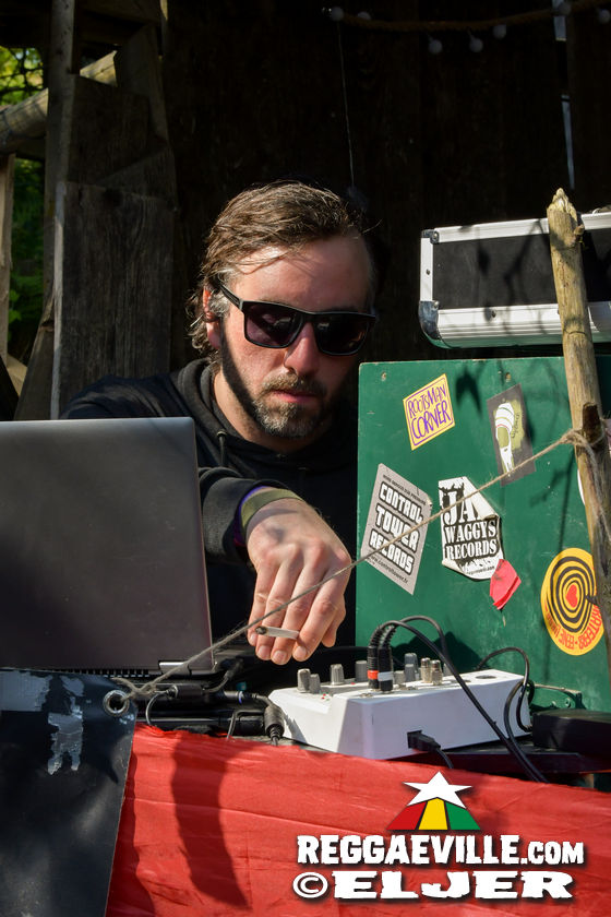 Ras Tinny & Soulfood Sound, Roots Plague Soundsystem