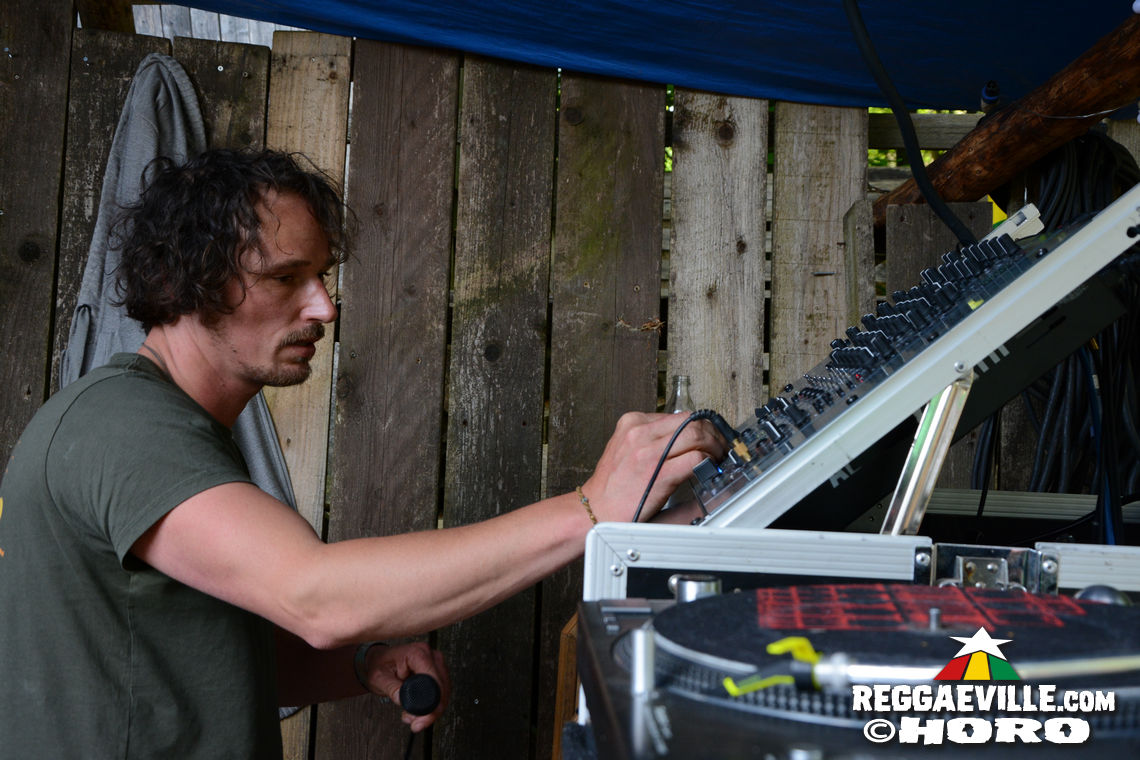 Ras Tinny & Soulfood Sound, Roots Plague Soundsystem