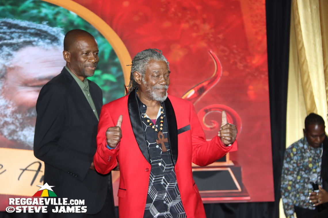 Horace Andy, Sharon Marley, Patricia Meschino...