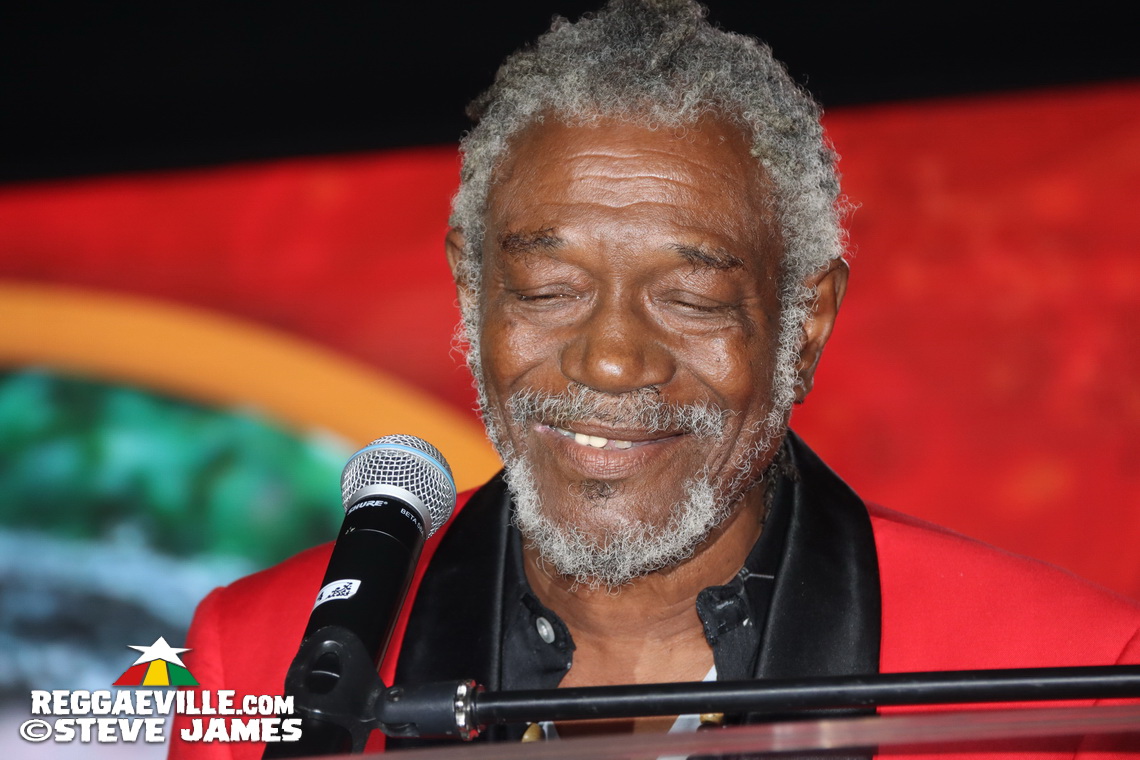 Horace Andy, Sharon Marley, Patricia Meschino...