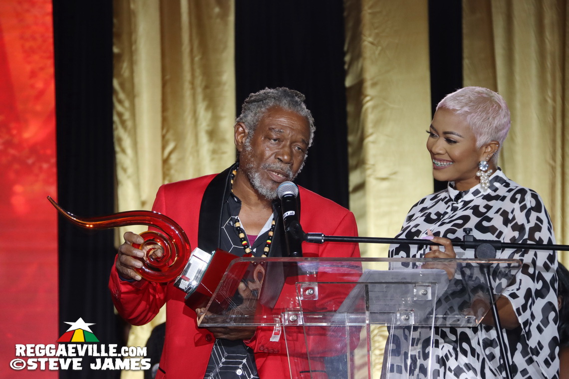 Horace Andy, Sharon Marley, Patricia Meschino...