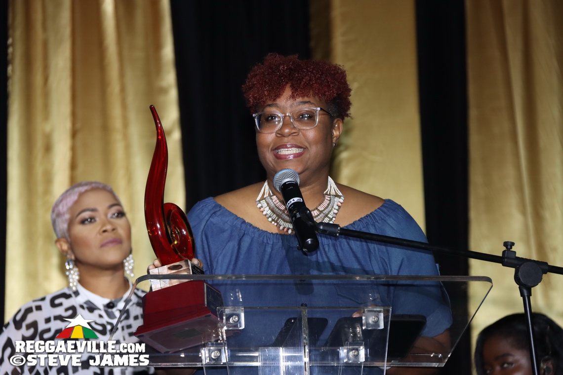 Horace Andy, Sharon Marley, Patricia Meschino...