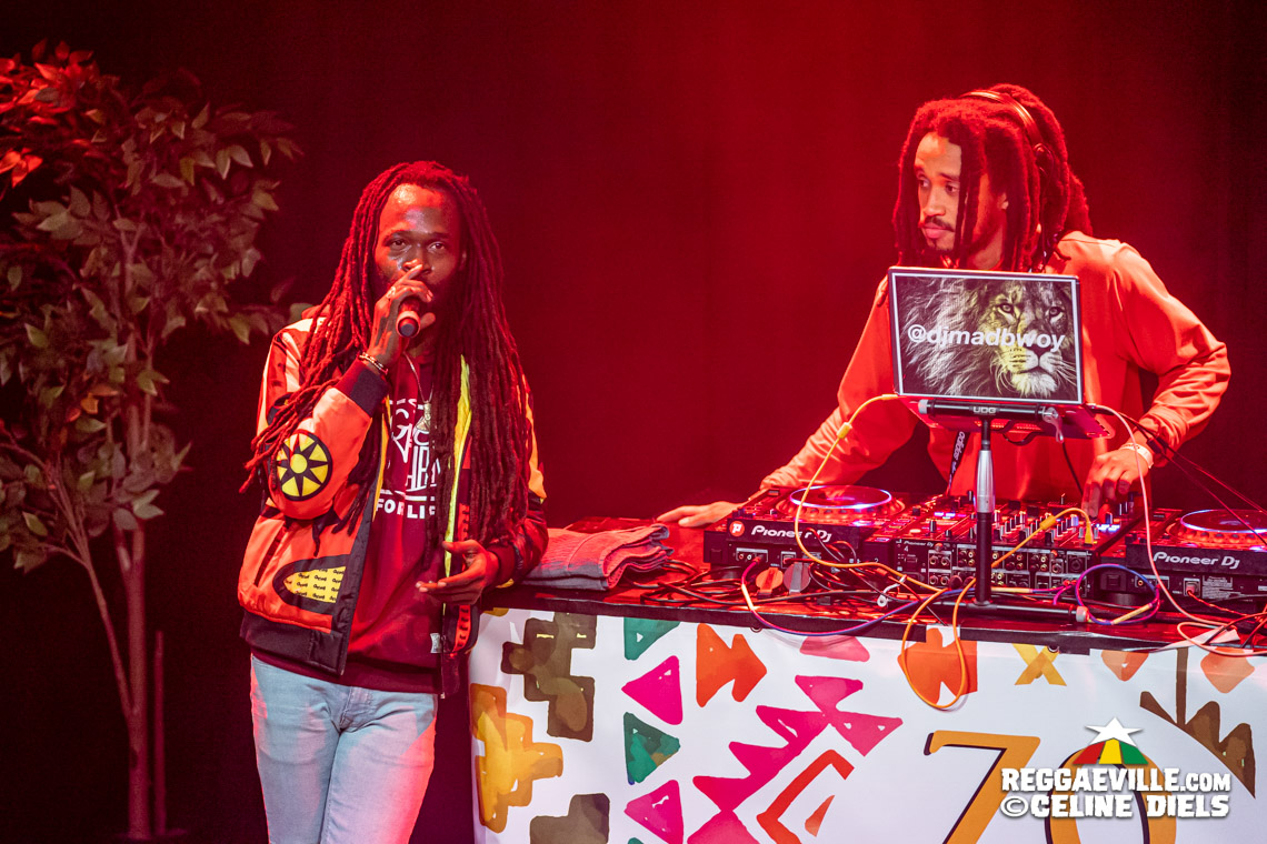 Jesse Royal with DJ Madbwoy