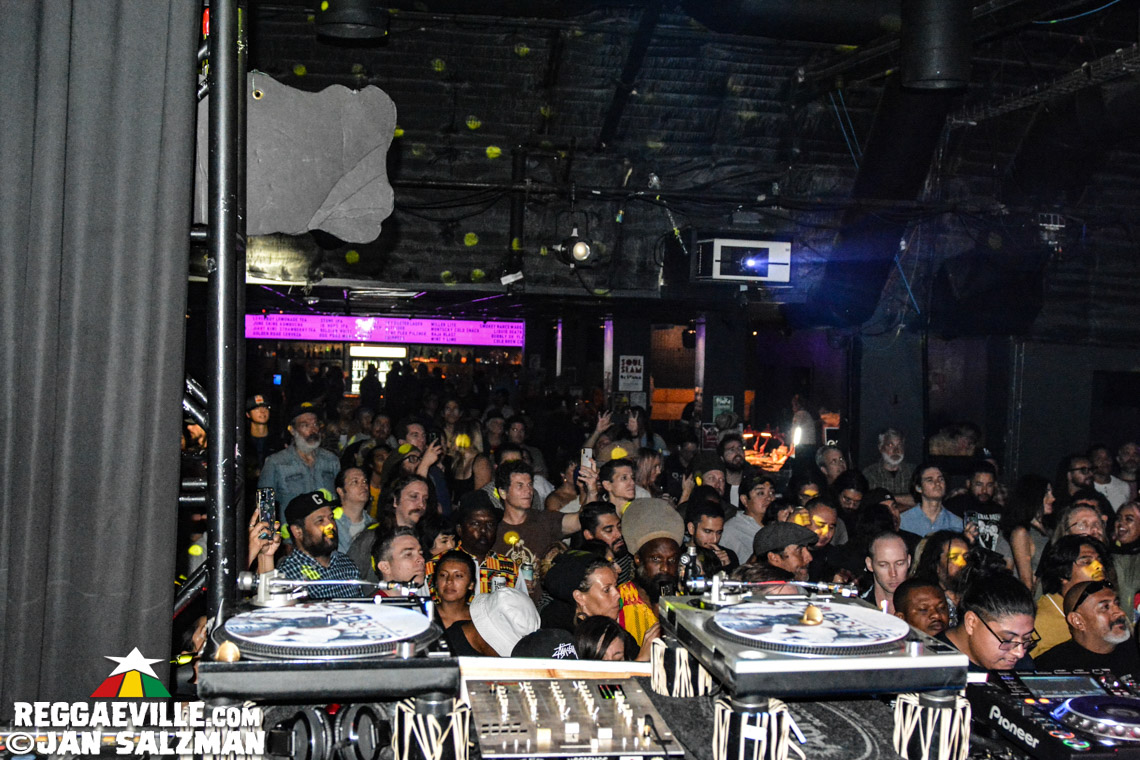 Johnny Clarke & The Fully Fullwood Band, The Steady 45s