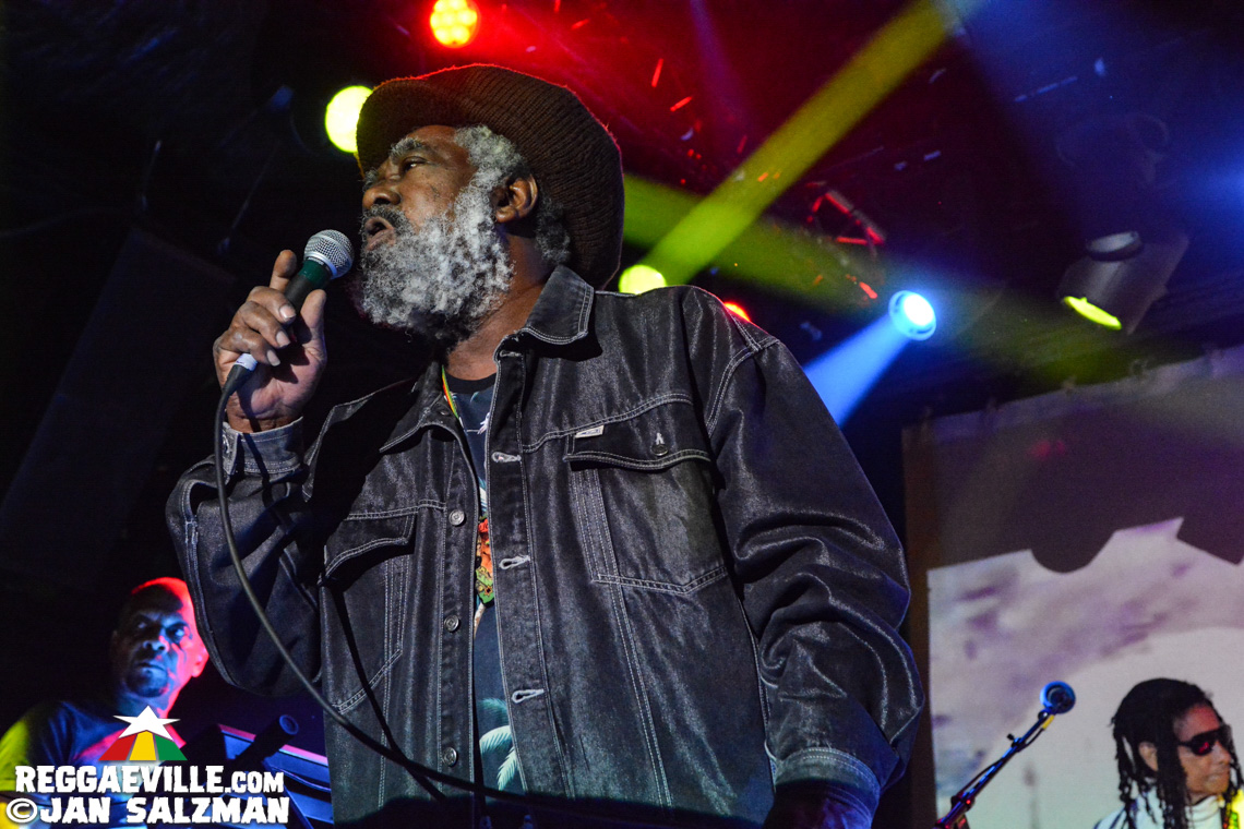 Johnny Clarke & The Fully Fullwood Band, The Steady 45s