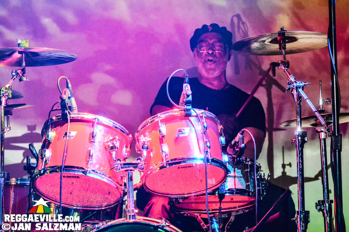 Johnny Clarke & The Fully Fullwood Band, The Steady 45s