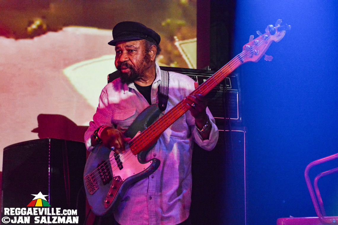 Johnny Clarke & The Fully Fullwood Band, The Steady 45s