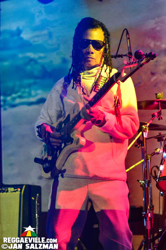 Johnny Clarke & The Fully Fullwood Band, The Steady 45s