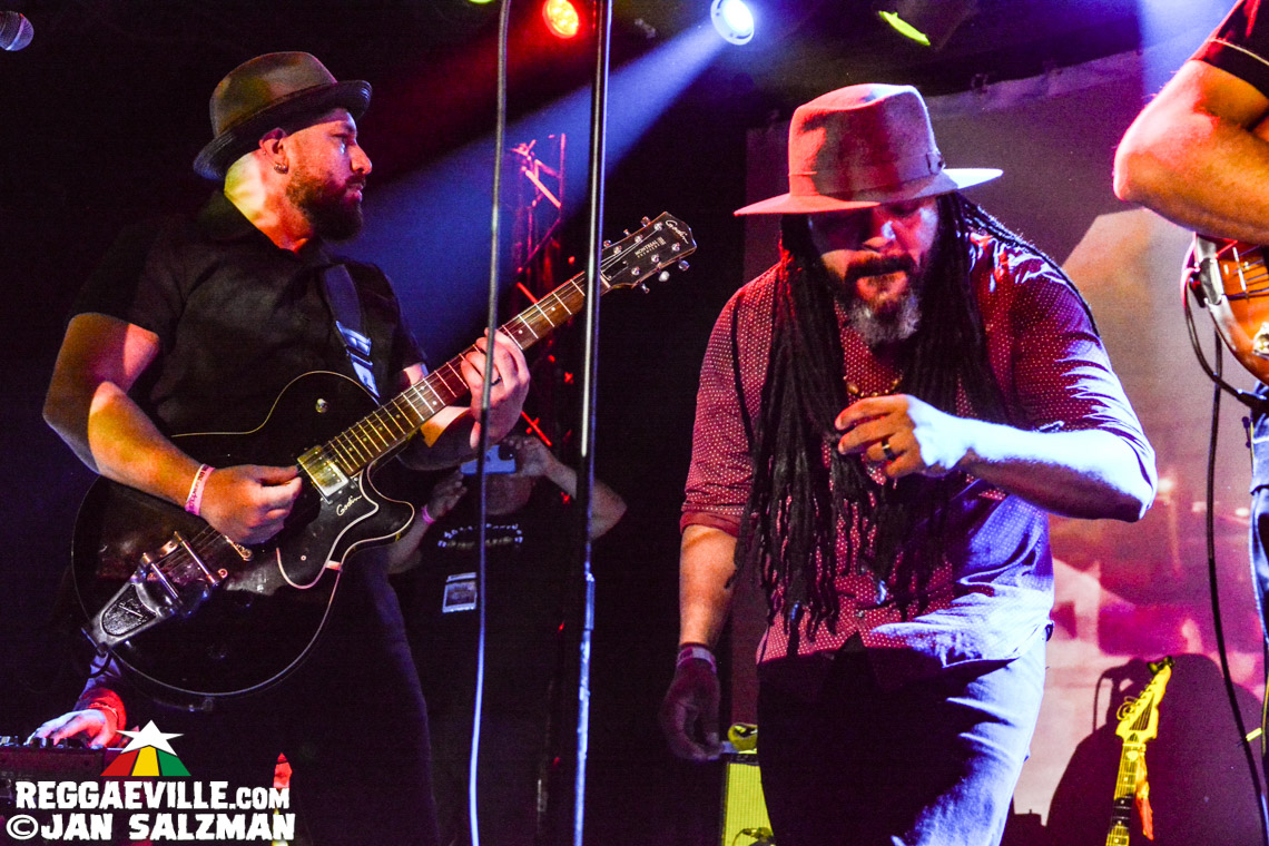 Johnny Clarke & The Fully Fullwood Band, The Steady 45s