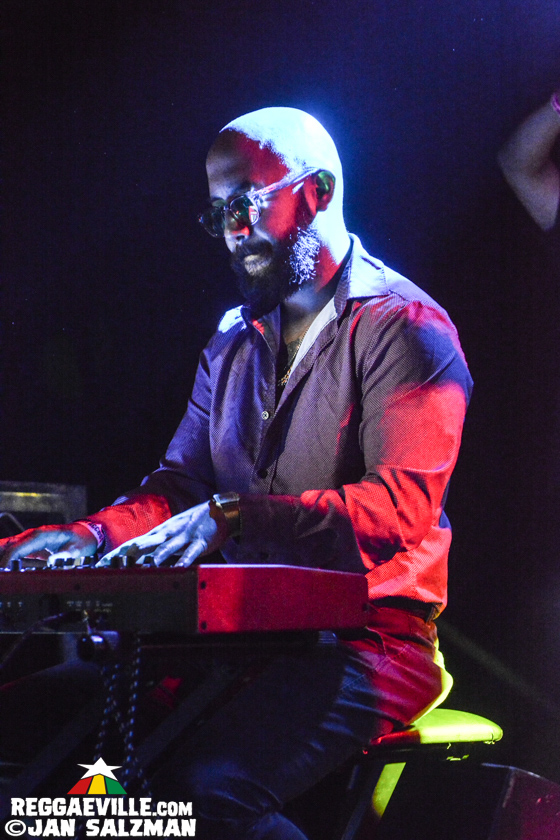 Johnny Clarke & The Fully Fullwood Band, The Steady 45s