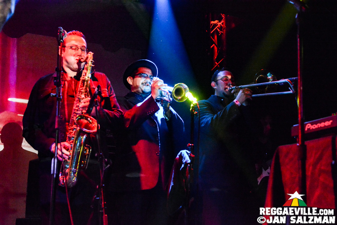 Johnny Clarke & The Fully Fullwood Band, The Steady 45s