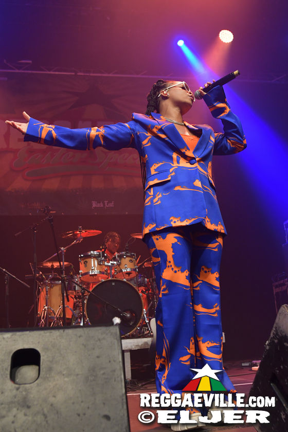 Lila Iké, Lutan Fyah