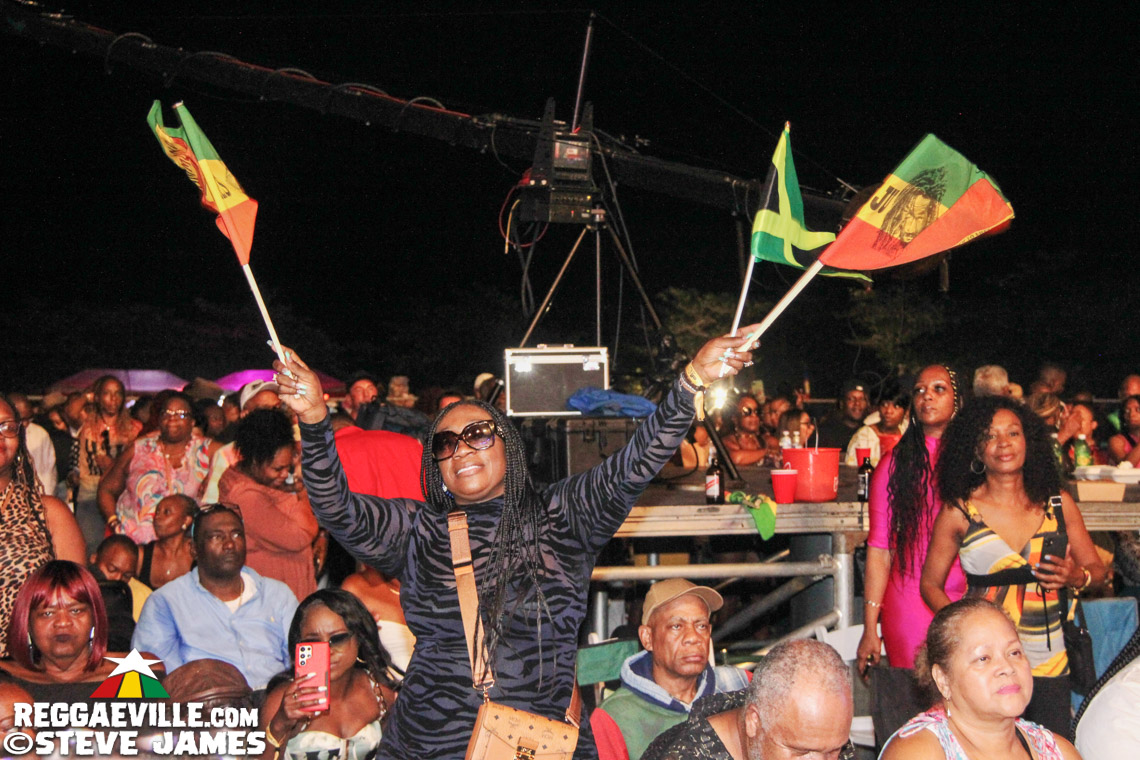 Marcia Griffiths, Tarrus Riley with Dean Fraser