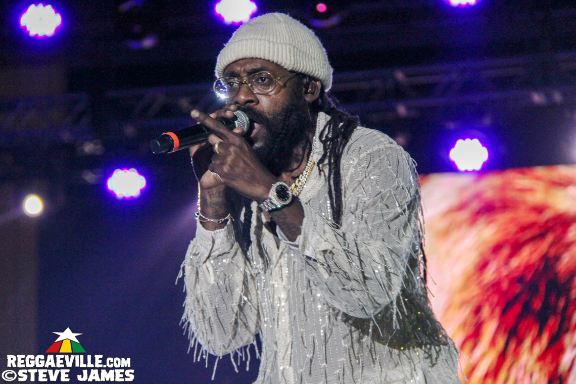 Marcia Griffiths, Tarrus Riley with Dean Fraser