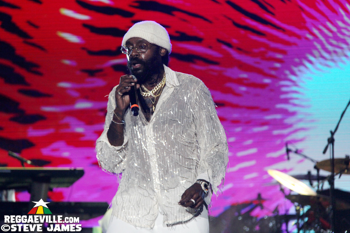 Marcia Griffiths, Tarrus Riley with Dean Fraser