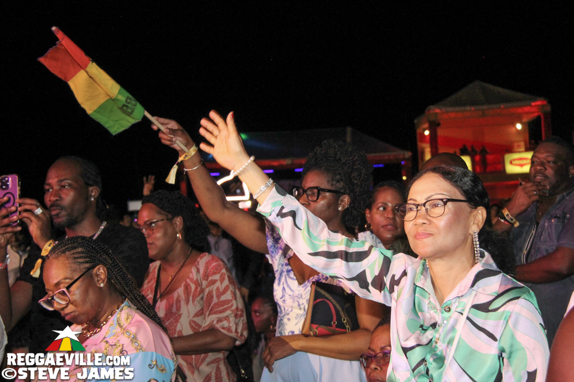 Marcia Griffiths, Tarrus Riley with Dean Fraser