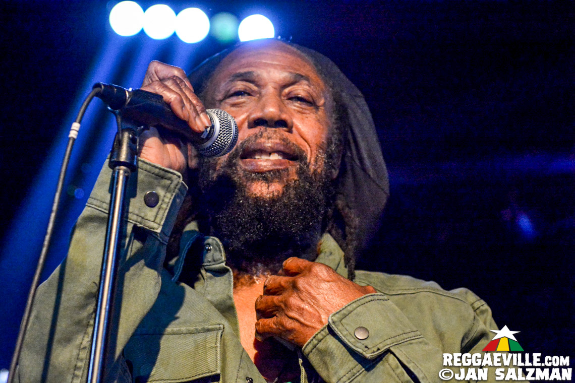 Wailing Souls, The Meditations, The Gladiators feat. Droop Lion