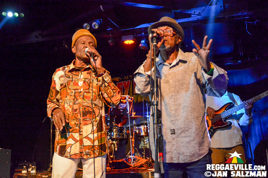 Wailing Souls, The Meditations, The Gladiators feat. Droop Lion