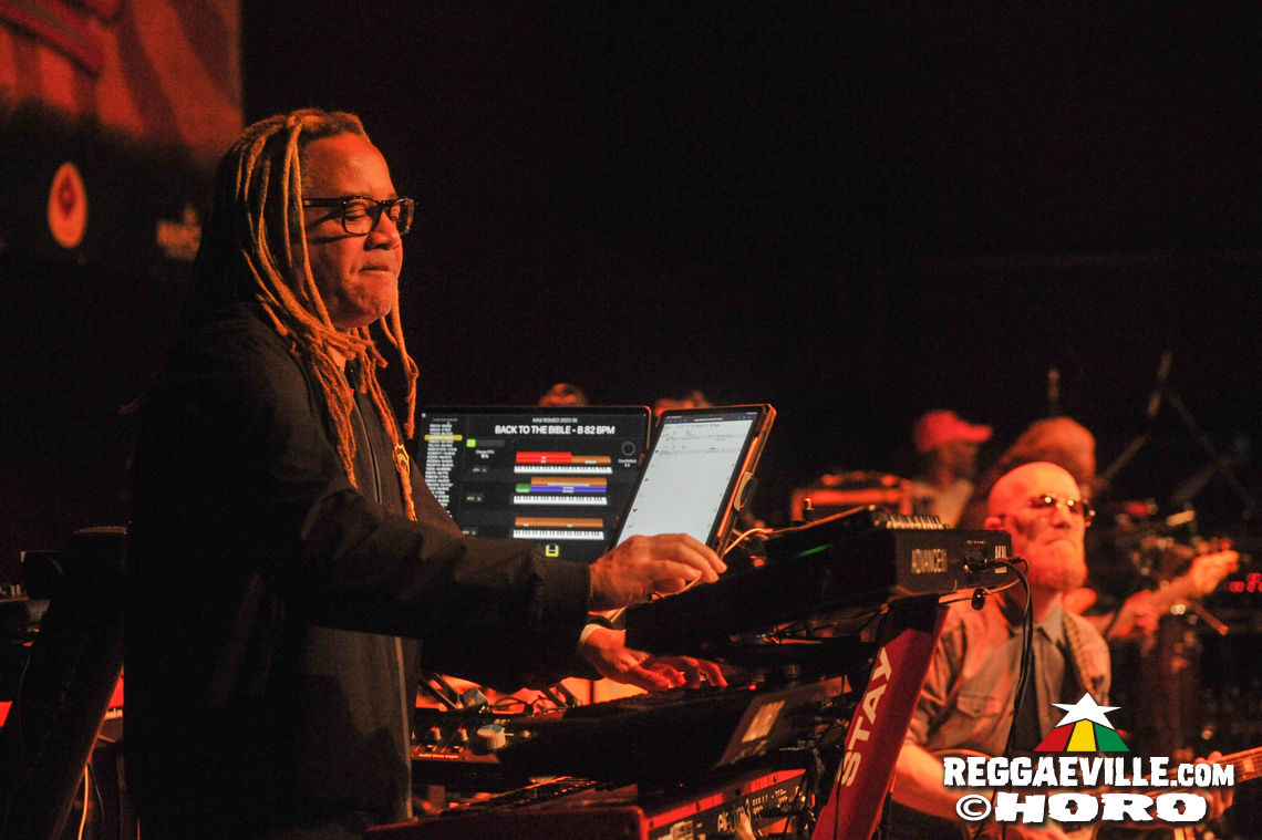 Max Romeo with Azizzi & Xana Romeo, Droop Lion