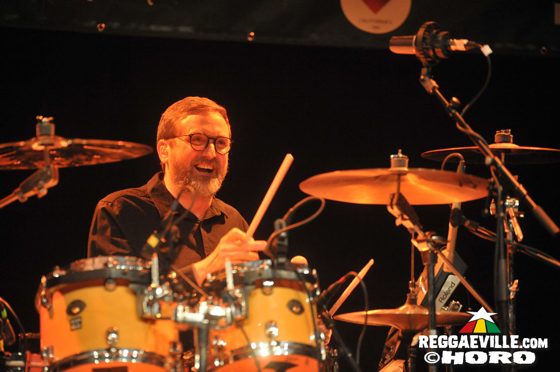 Max Romeo with Azizzi & Xana Romeo, Droop Lion