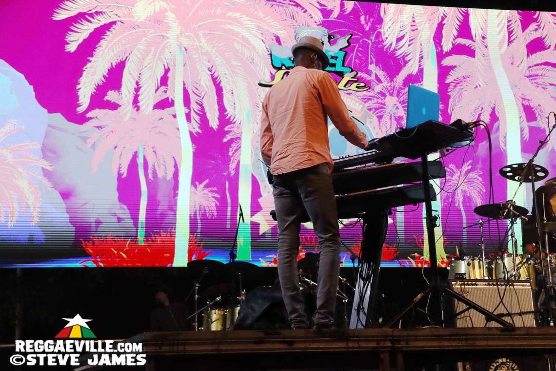 Bounty Killer, Big Mountain, Glen Washington, Heavyweight Rockaz