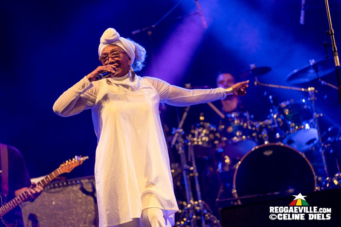 Marcia Griffiths, Tanya Stephens, Nattali Rize