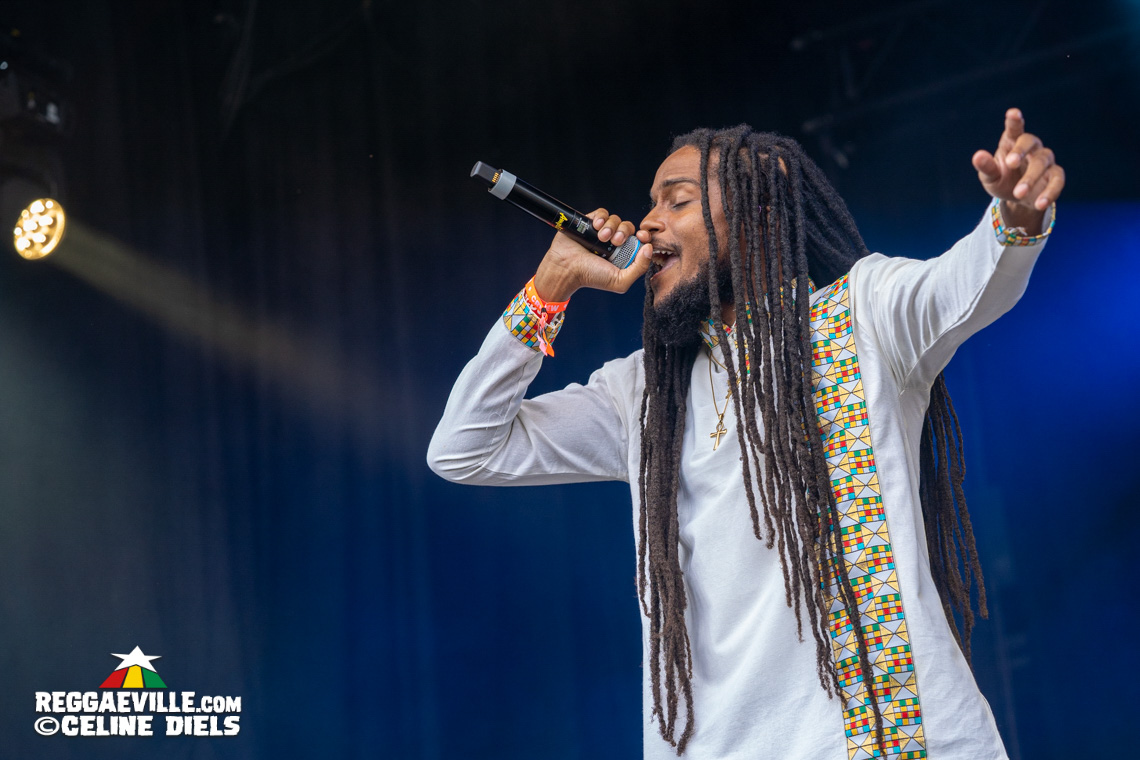 Jesse Royal, Yaksta, Ras-I