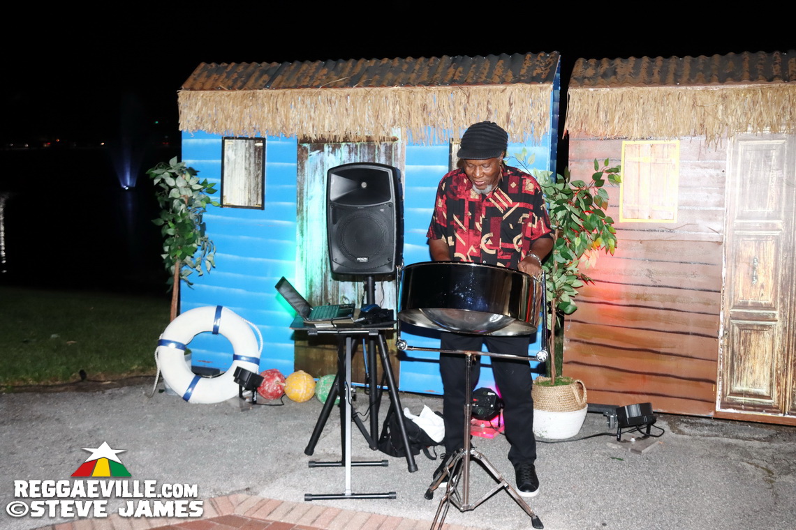 Marcia Griffiths, Winston 'Wee Pow' Powell, David Cairol