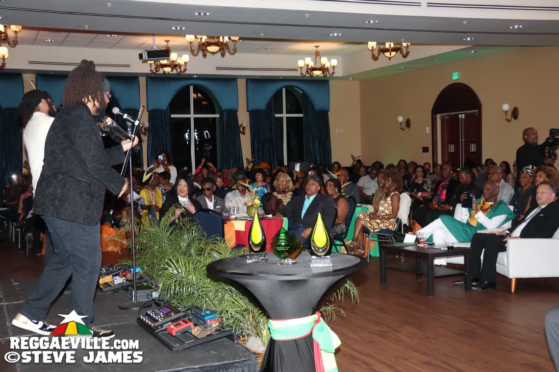 Marcia Griffiths, Olivia 'Babsy' Grange, Winston 'Wee Pow' Powell, David Cairol