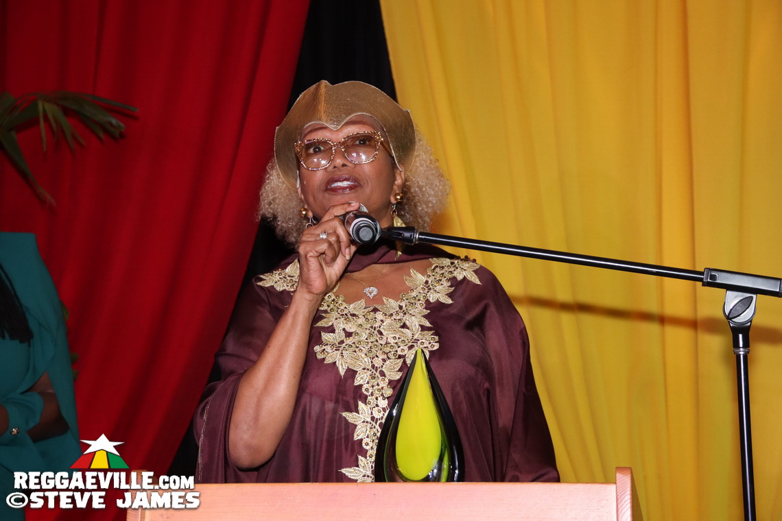 Marcia Griffiths, Olivia 'Babsy' Grange, Winston 'Wee Pow' Powell, David Cairol