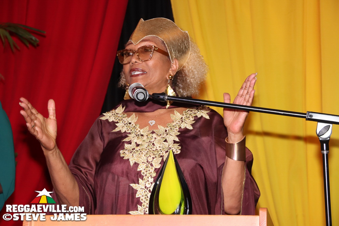 Marcia Griffiths, Olivia 'Babsy' Grange, Winston 'Wee Pow' Powell, David Cairol