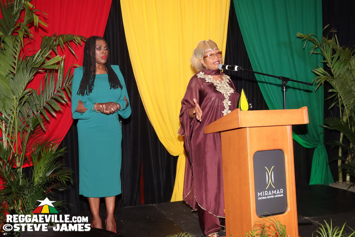 Marcia Griffiths, Olivia 'Babsy' Grange, Winston 'Wee Pow' Powell, David Cairol