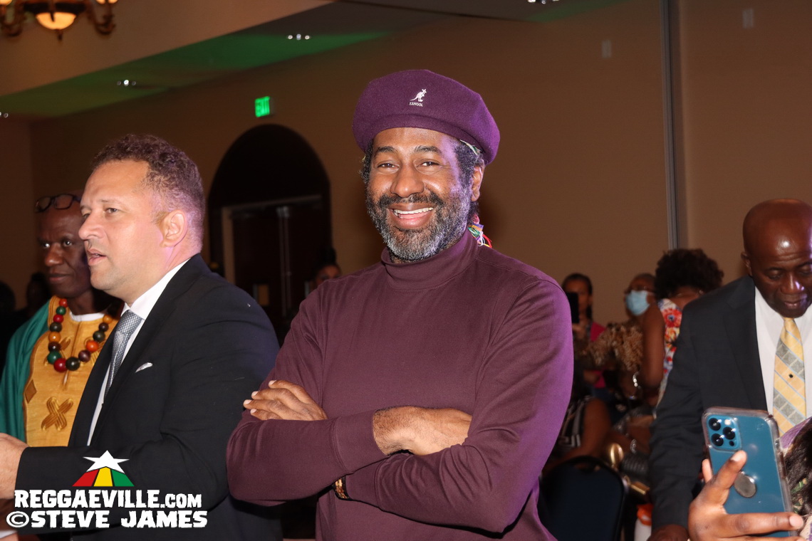 Marcia Griffiths, Olivia 'Babsy' Grange, Winston 'Wee Pow' Powell, David Cairol