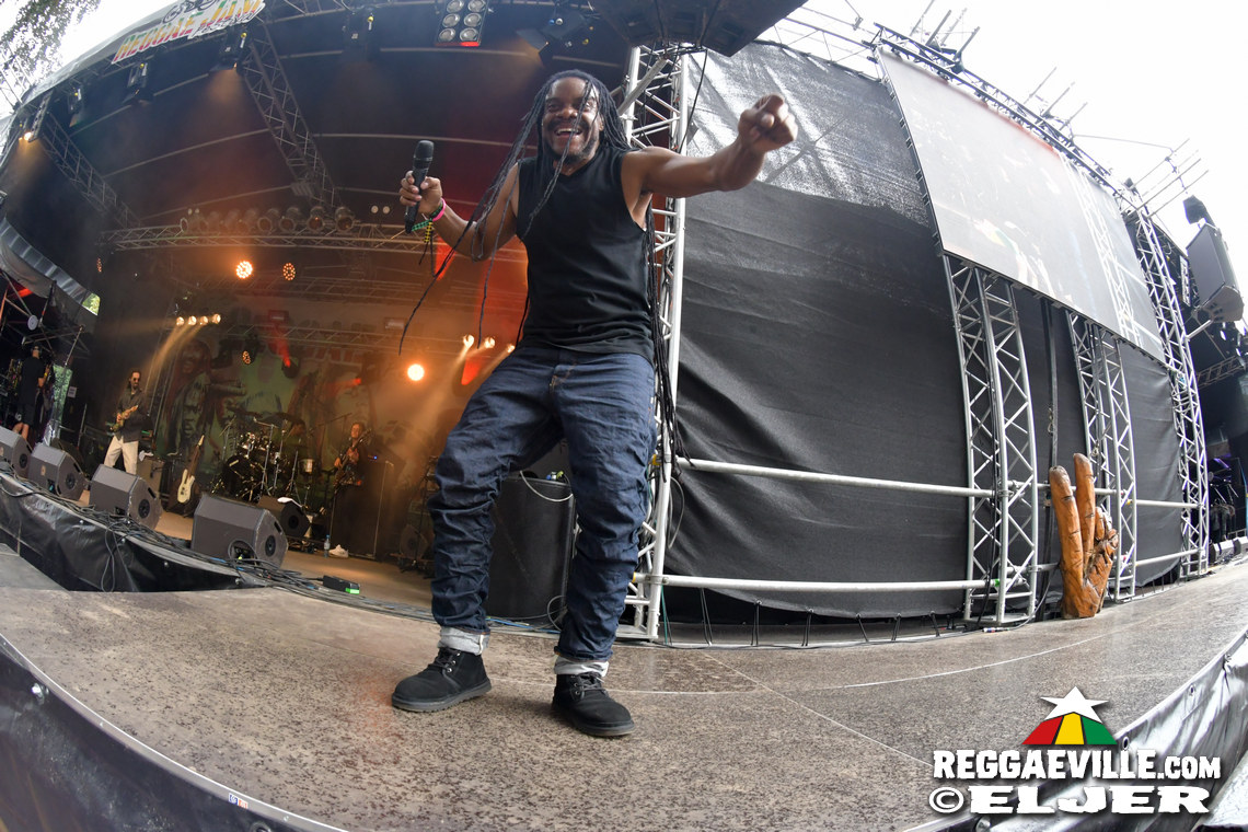 Chester Miller, INTI feat. Chaski, Ganjaman & Friends