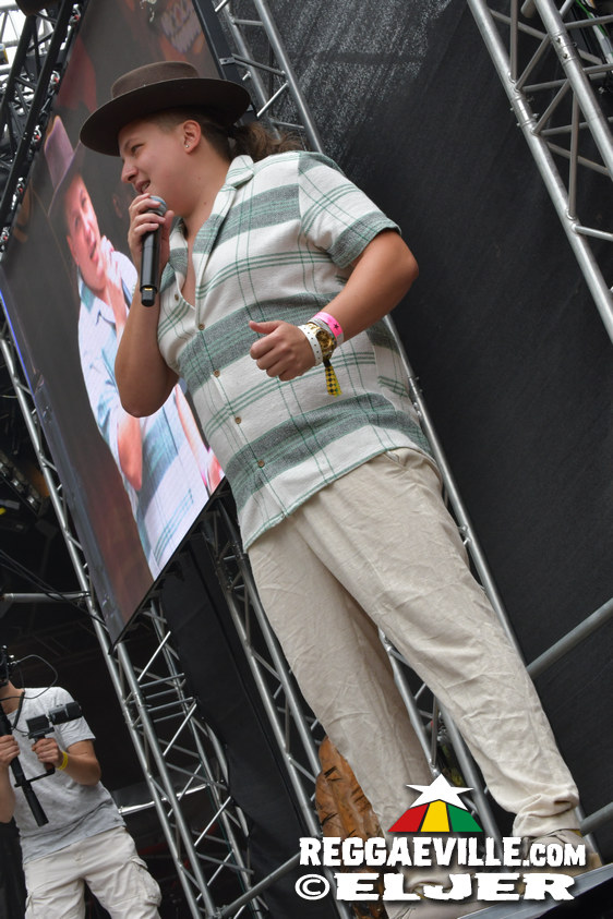 Chester Miller, INTI feat. Chaski, Ganjaman & Friends