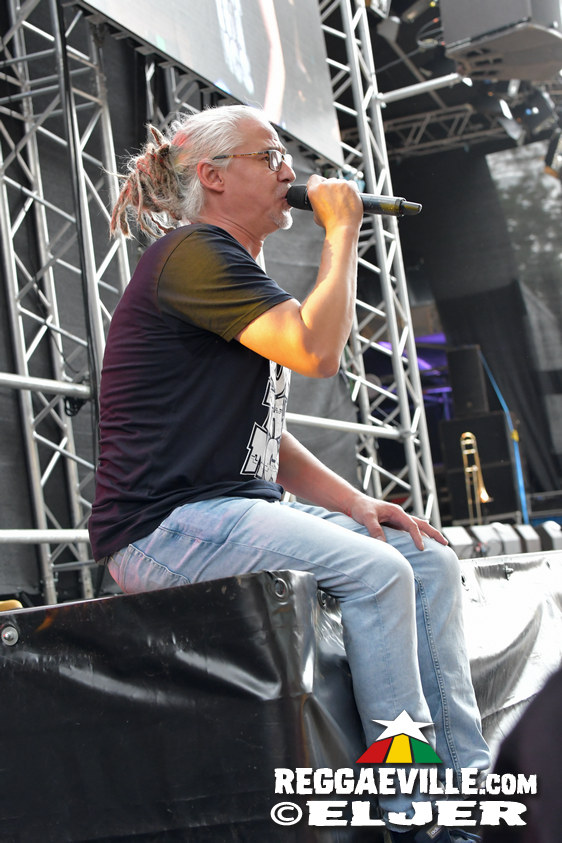 Chester Miller, INTI feat. Chaski, Ganjaman & Friends