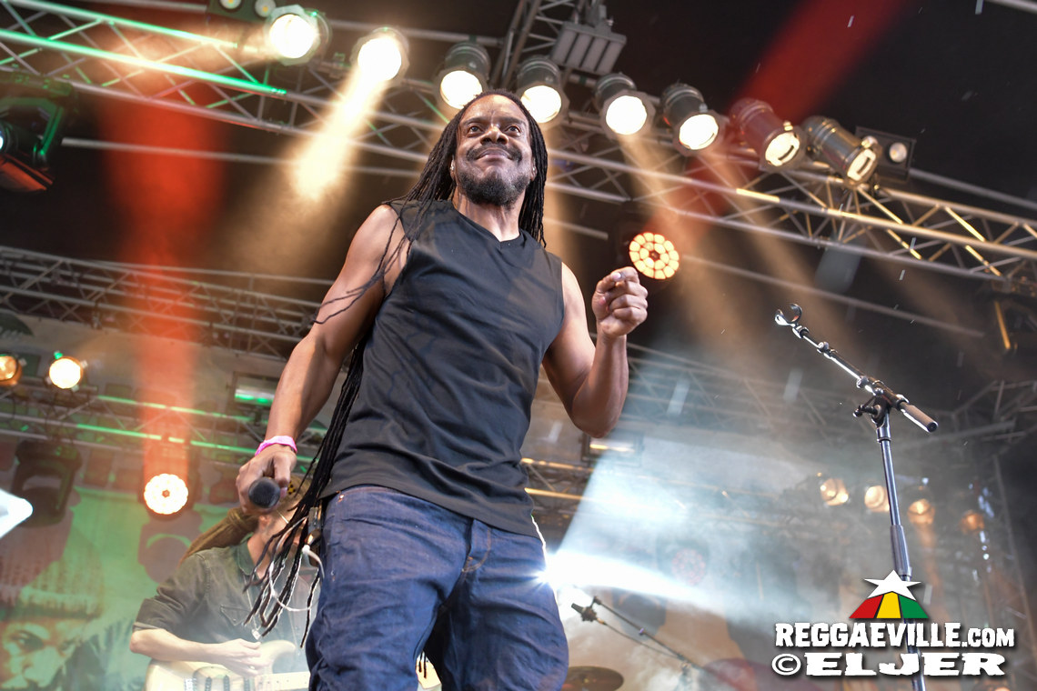 Chester Miller, INTI feat. Chaski, Ganjaman & Friends