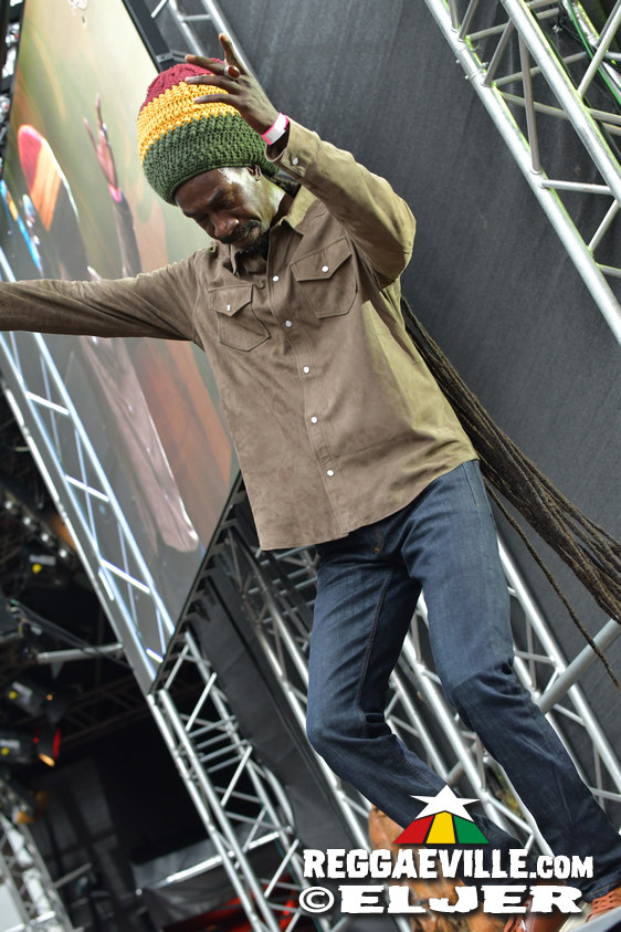 Meta Dia, Roughhouse, New York Ska Jazz Ensamble