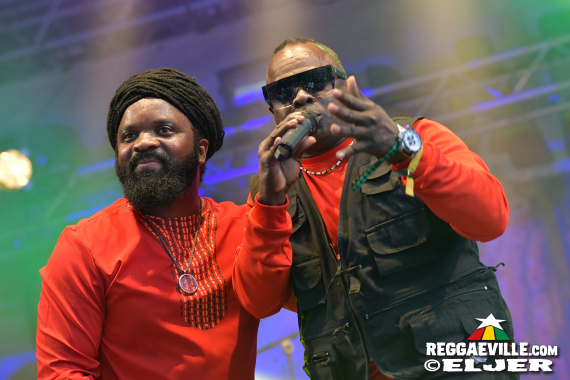 Meta Dia, Roughhouse, New York Ska Jazz Ensamble