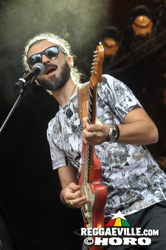 Meta Dia, Roughhouse, New York Ska Jazz Ensamble