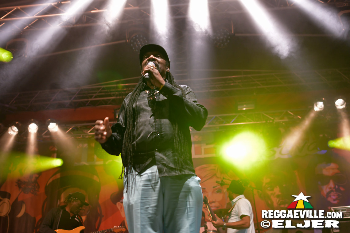 Junior Marvin & The Legendary Wailers, Glen Washington, Johnny Osbourne feat. Lone Ranger