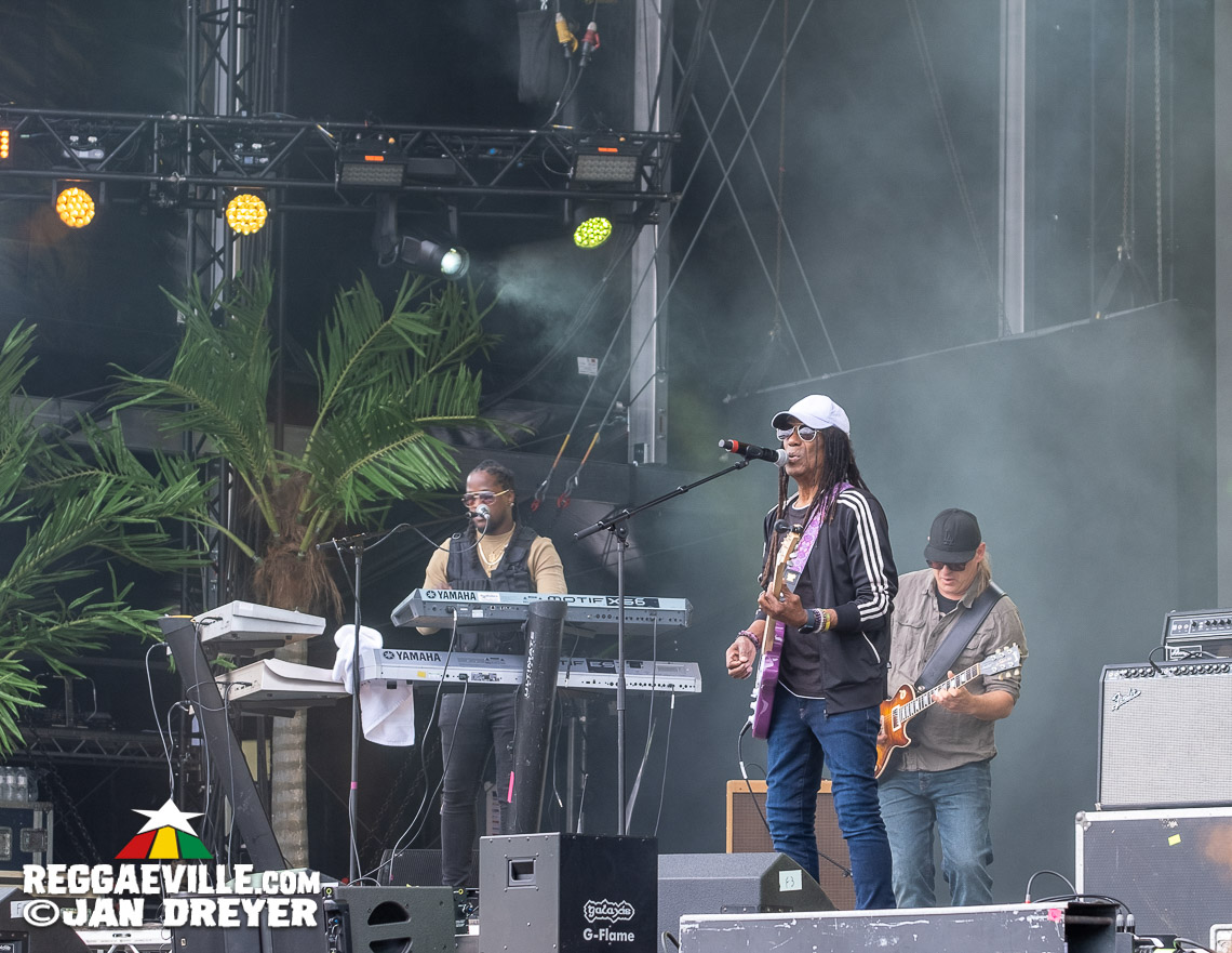 Barrington Levy, Sean Paul, Lila Iké, The Legendary Wailers feat. Junior Marvin