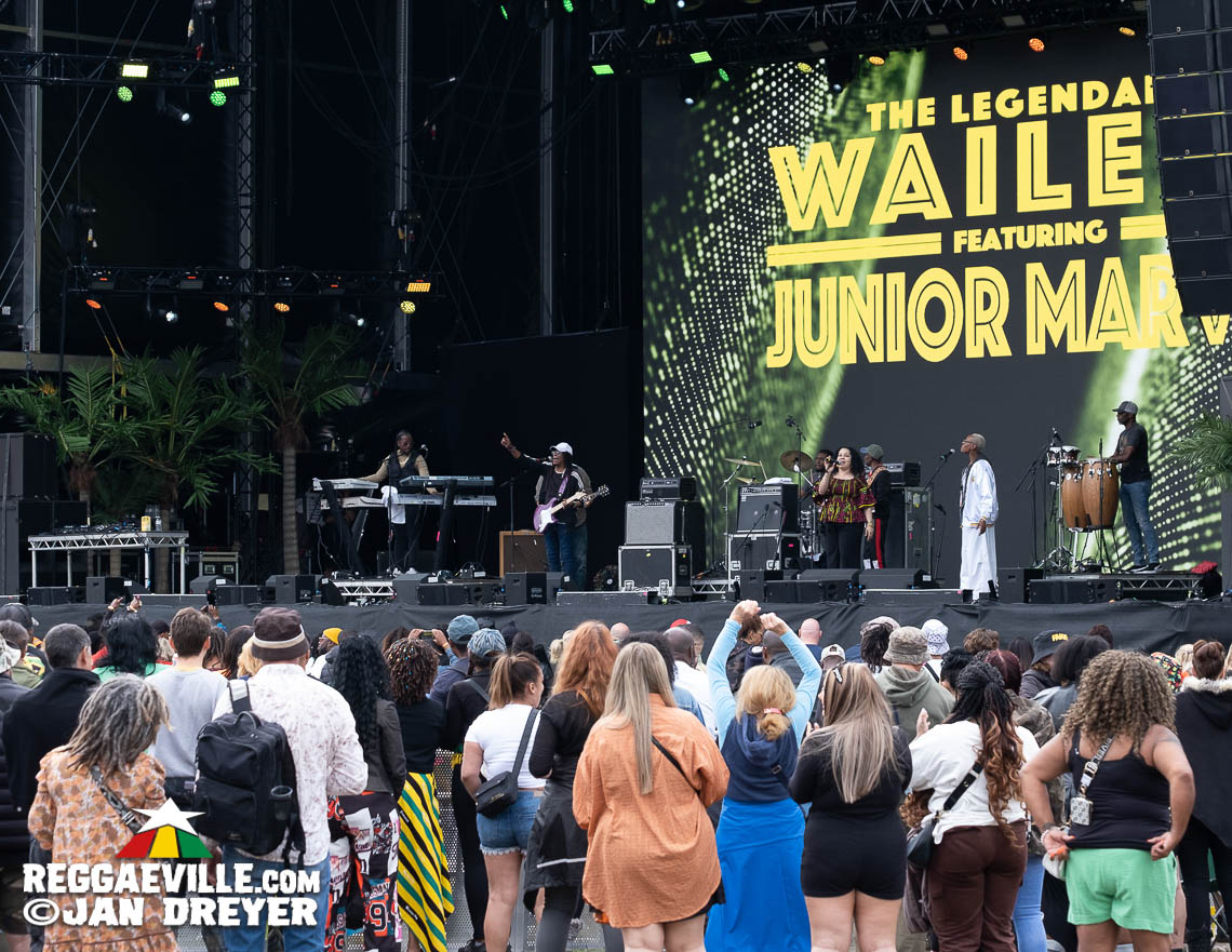 Barrington Levy, Sean Paul, Lila Iké, The Legendary Wailers feat. Junior Marvin