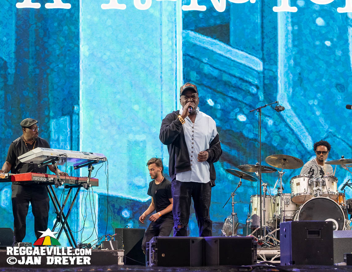 Barrington Levy, Sean Paul, Lila Iké, The Legendary Wailers feat. Junior Marvin