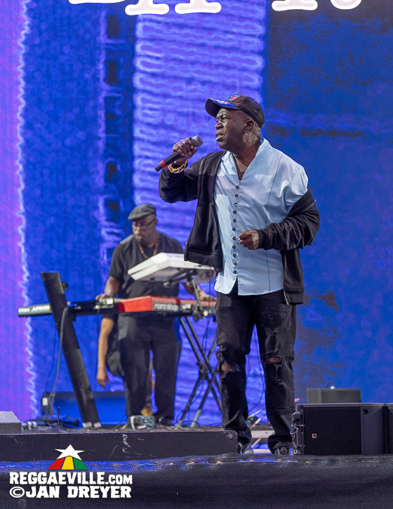 Barrington Levy, Sean Paul, Lila Iké, The Legendary Wailers feat. Junior Marvin